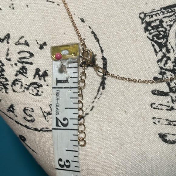 Light gold necklace with round teal threaded pendant, small long beads on chain - Picture 8 of 8